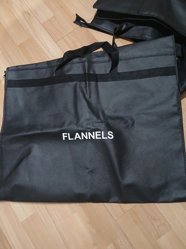Flannels large black zip - zip, up